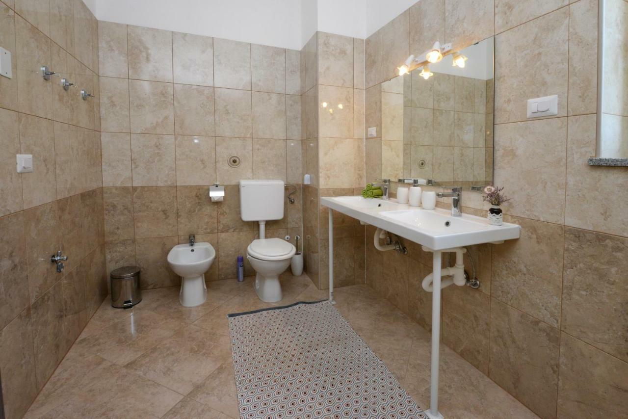 Kontesici 14 Villa *